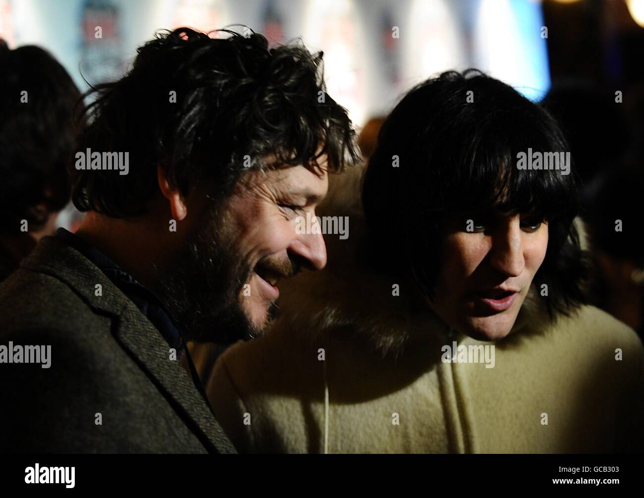 Noel Fielding (right) and Julian Barratt arriving for the 2010 Shockwaves NME Awards at the O2 Academy, Brixton, London Stock Photo