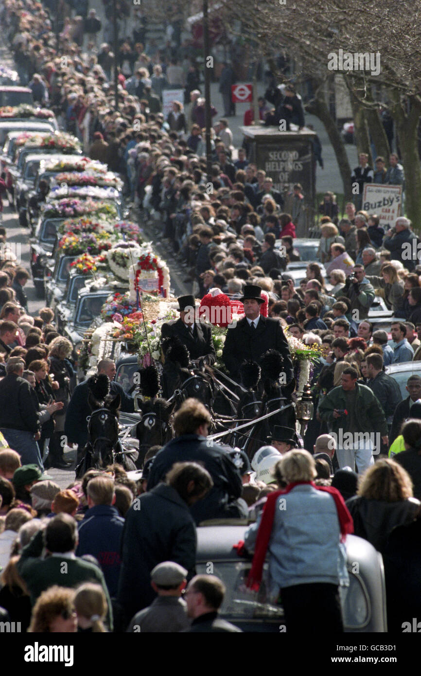 Ronnie Kray Funeral - London Stock Photo