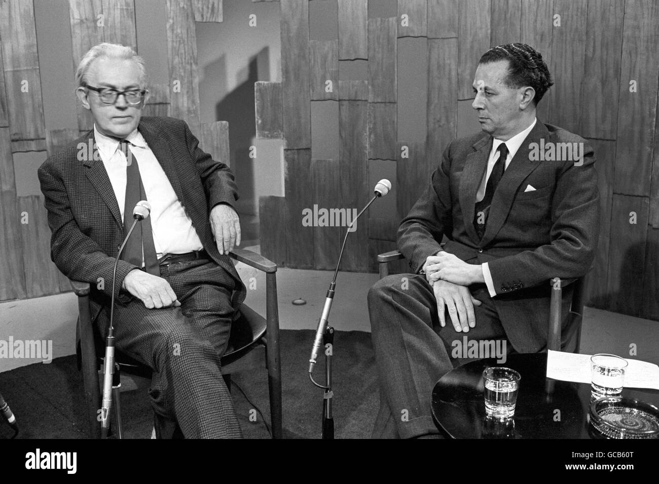 Mr Michael Foot (l) Shadow Minister of Power and Sir Keith Joseph, Secretary for Social Services, pictured when they appeared on Thames TV's 'To-day' programme. Asked about Mr (Ted) Heath's performance as Prime Minister Mr Foot replied 'i think he is a vain, pig-headed catastrophe'. Sir Keith described Mr Heath as 'Absolutely first class to work with. He has a general strategy to achieve a combination of prosperity and service to people who most need help'. Stock Photo