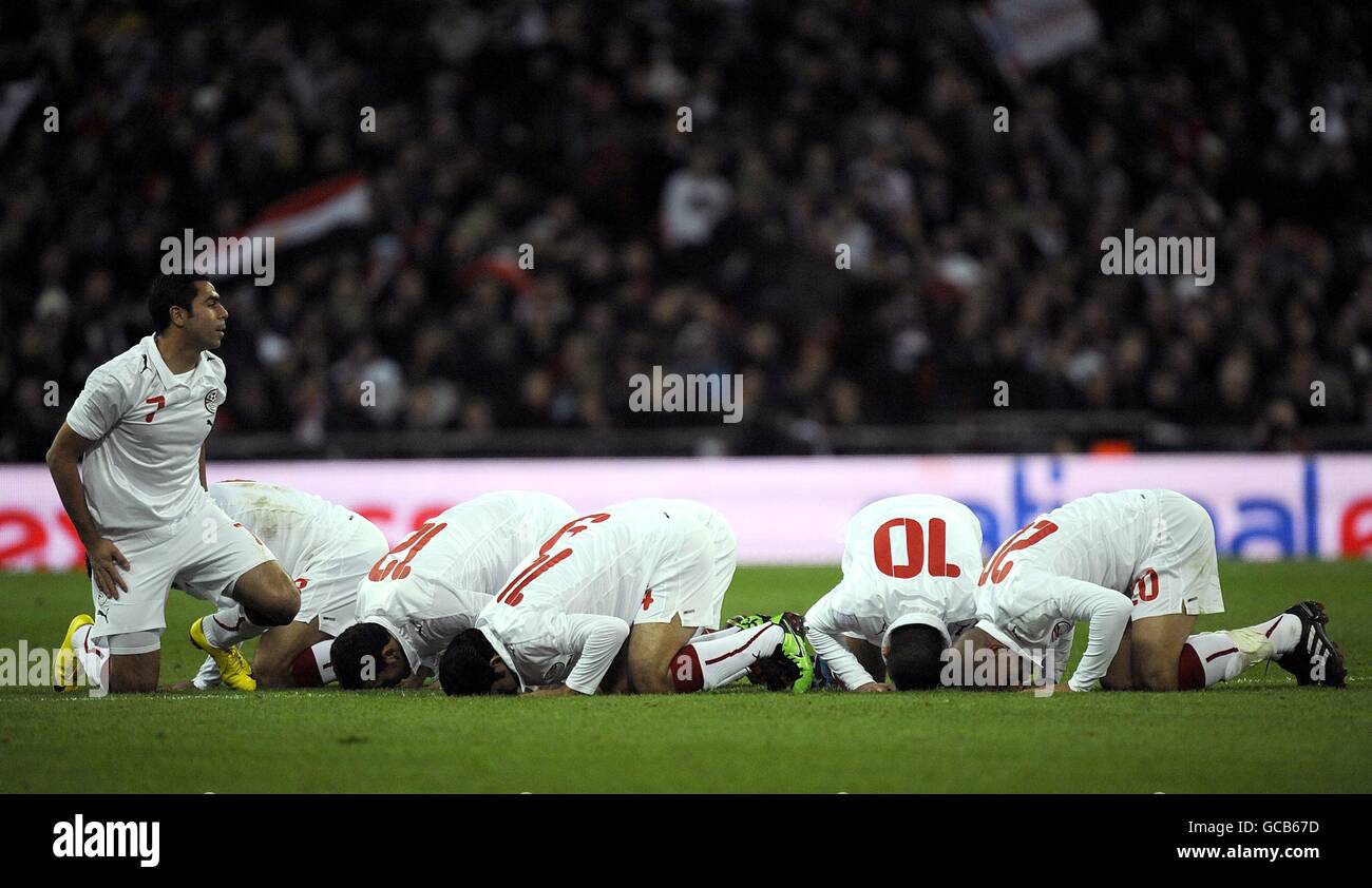 Egypt players celebrate after Mohamed Zidan scores their side's first goal of the game Stock Photo