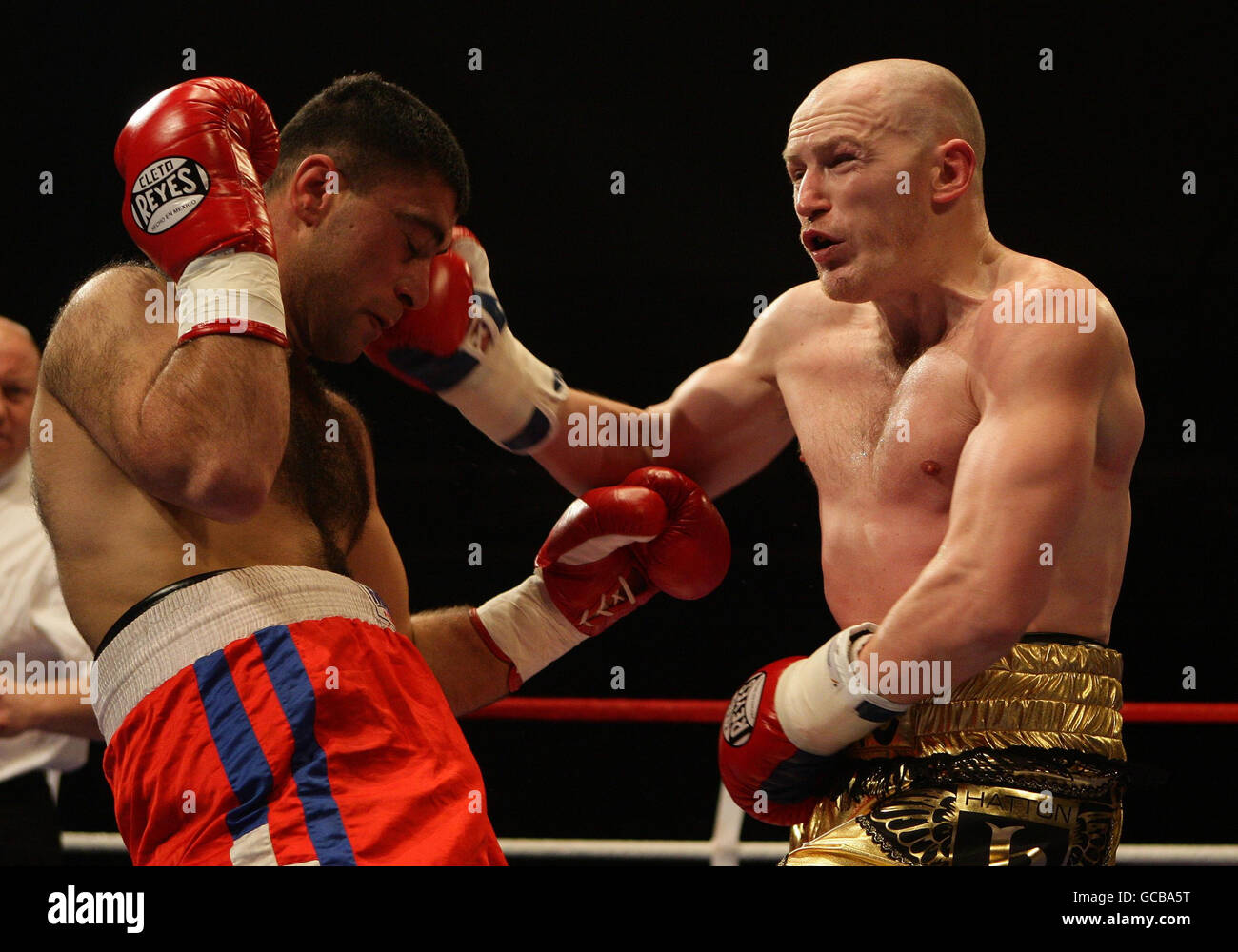 Matthew hatton v mikheil khucishvili hires stock photography and