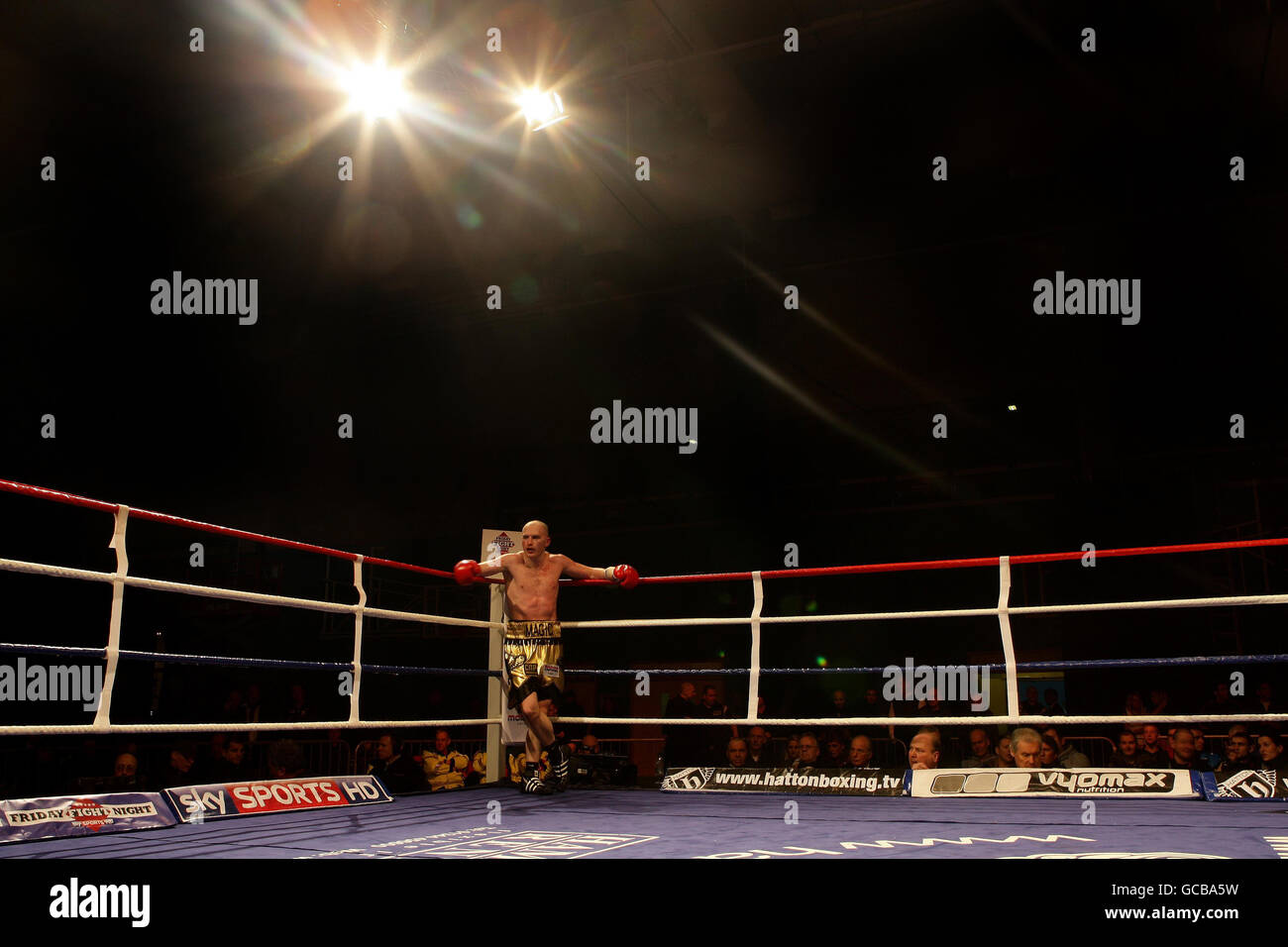 Matthew hatton v mikheil khucishvili hires stock photography and