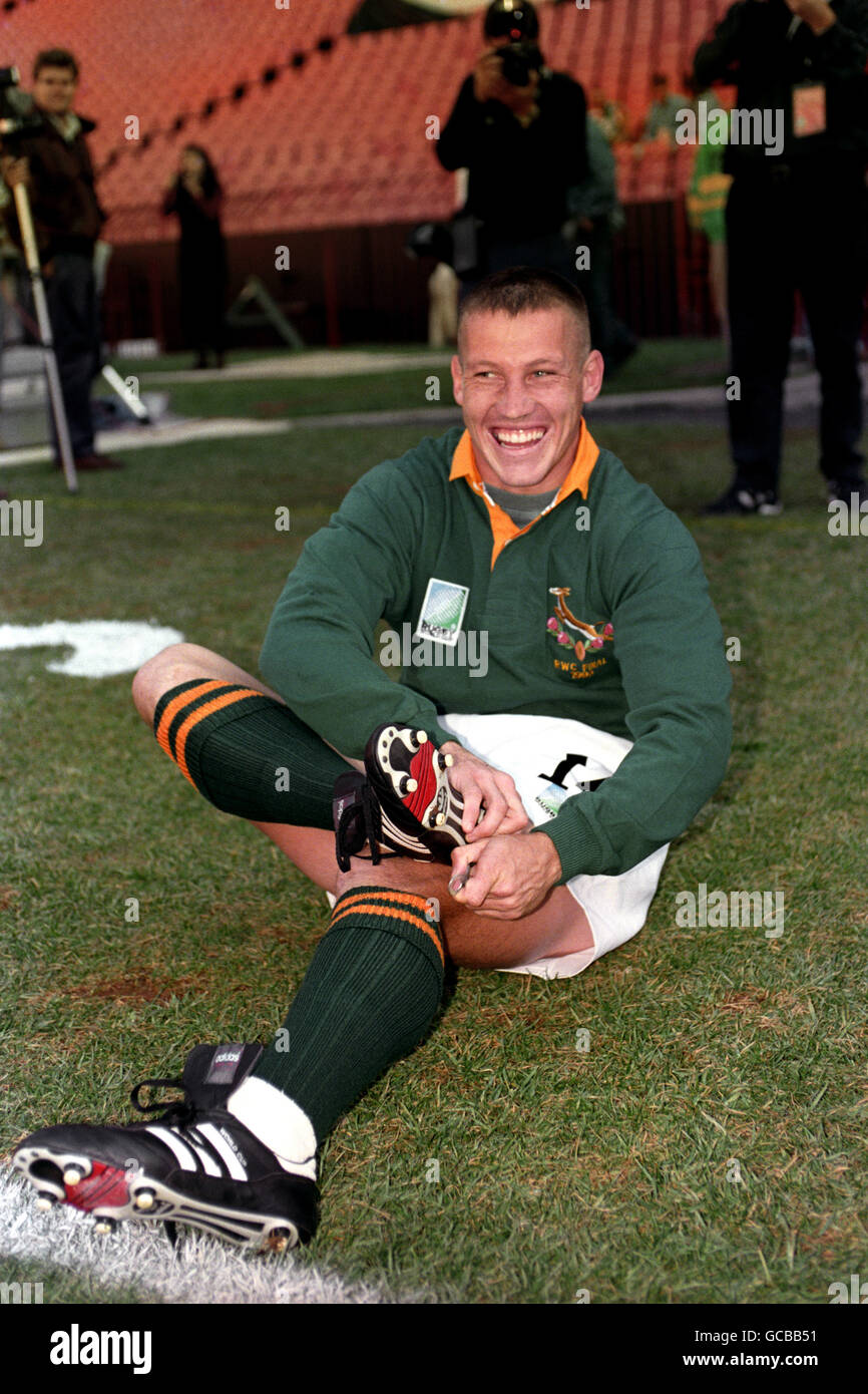 SOUTH AFRICA WINGER JAMES SMALL, WHO WILL HAVE THE JOB OF MARKING NEW ZEALAND PHENOMENON, JONAH LOMU, IN THE RUGBY WORLD CUP FINAL AT ELLIS PARK, JOHANNESBURG. Stock Photo