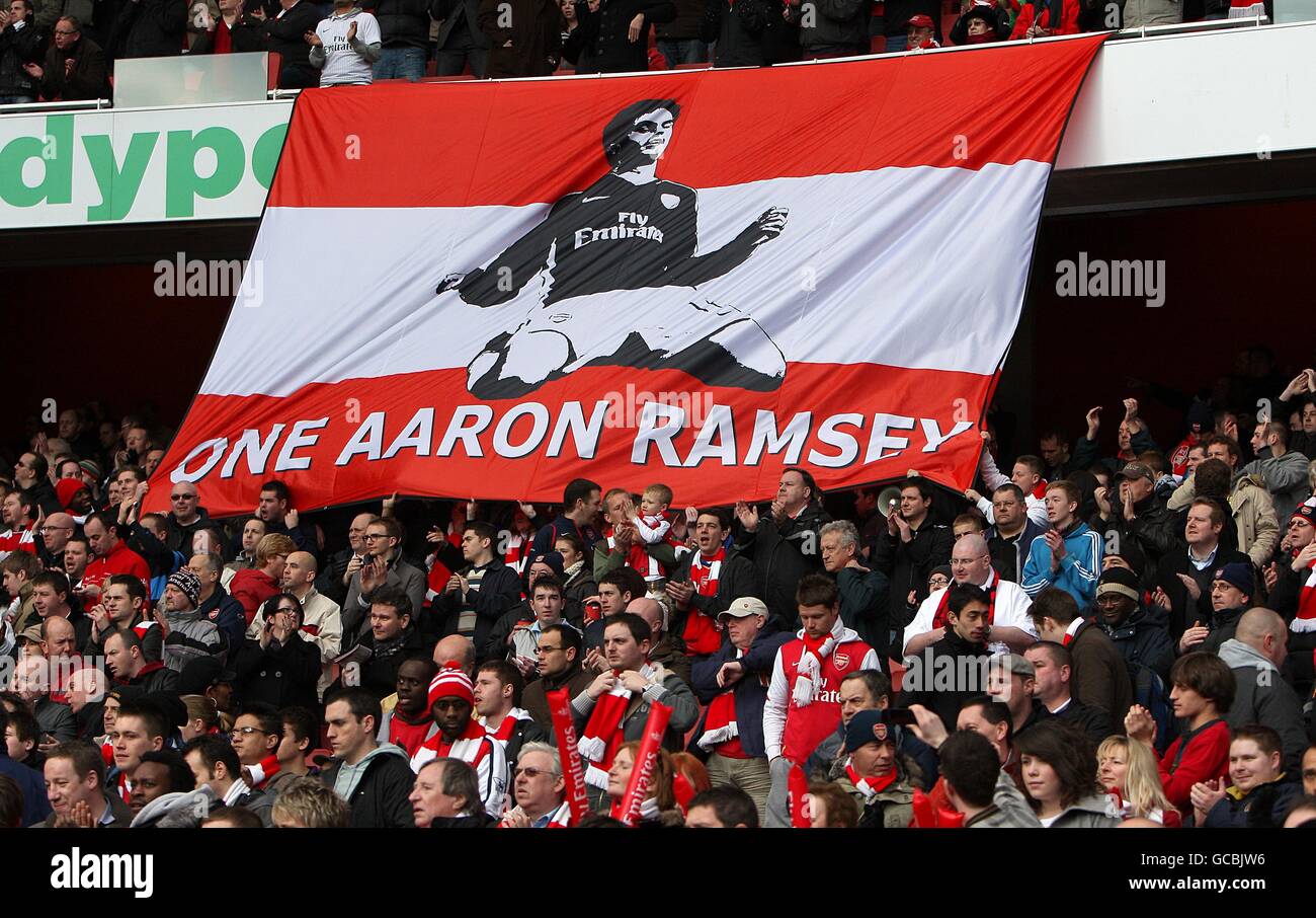 A banner in stands emirates stadium hi-res stock photography and images ...