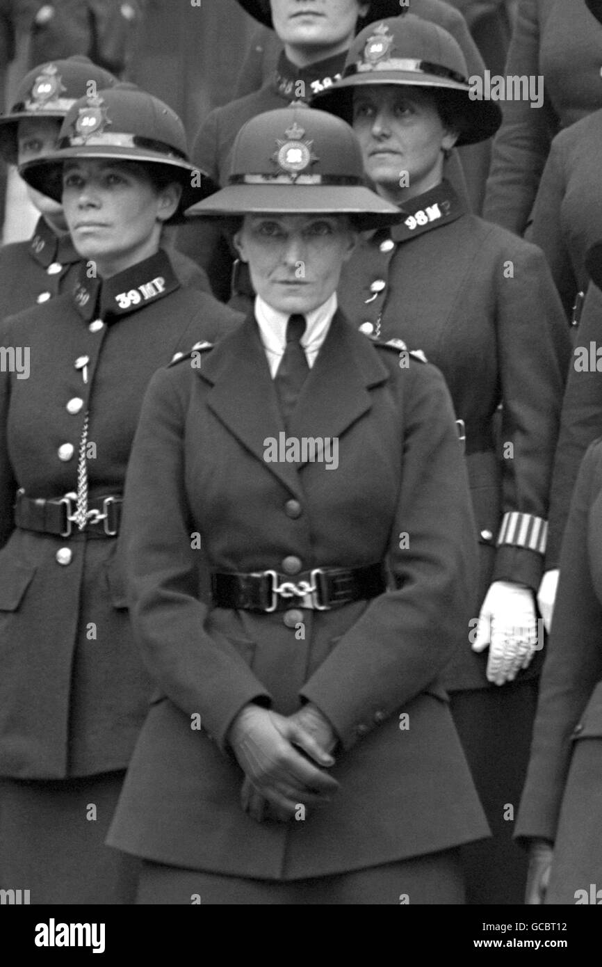 Sofia Stanley, Superintendent in charge of the first 'Metropolitan Police Women Patrols', on the Duke of York steps at a garden party at Buckingham Palace. Stock Photo
