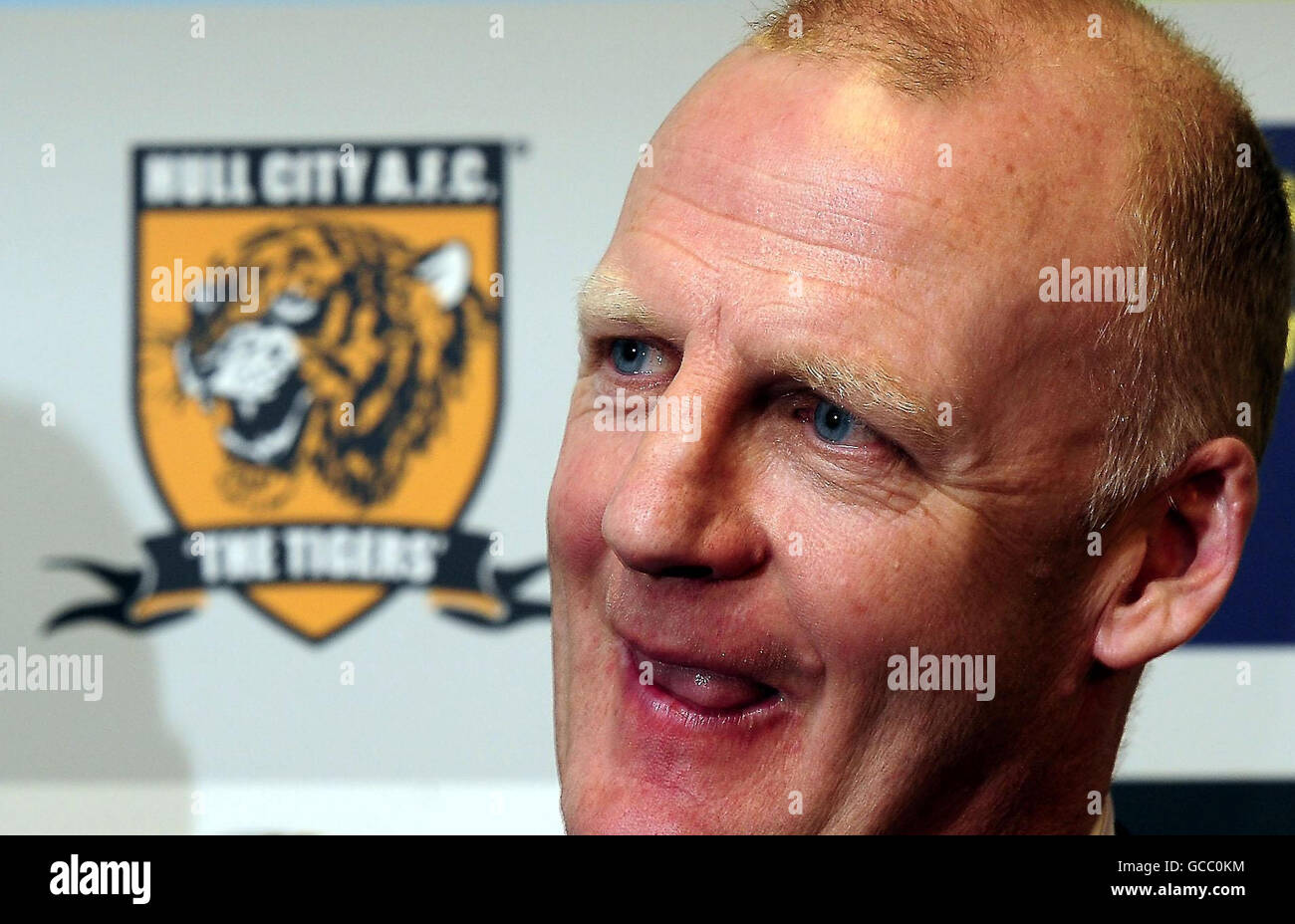 Soccer Iain Dowie Press Conference KC Stadium Stock Photo Alamy