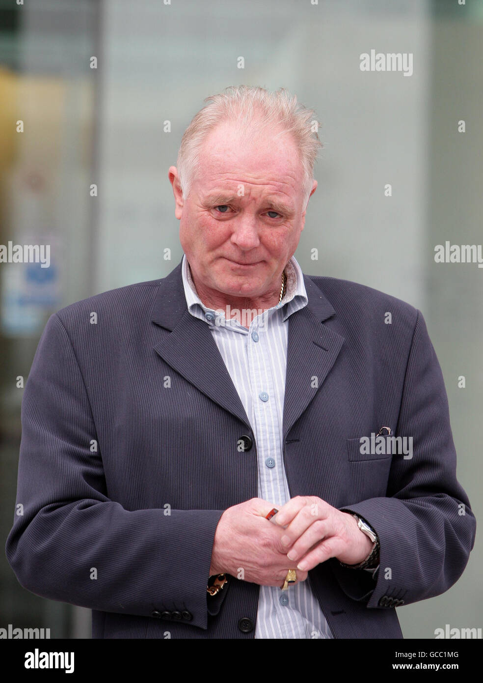 Former Coronation Street actor Bruce Jones leaves Mold Crown Court ...