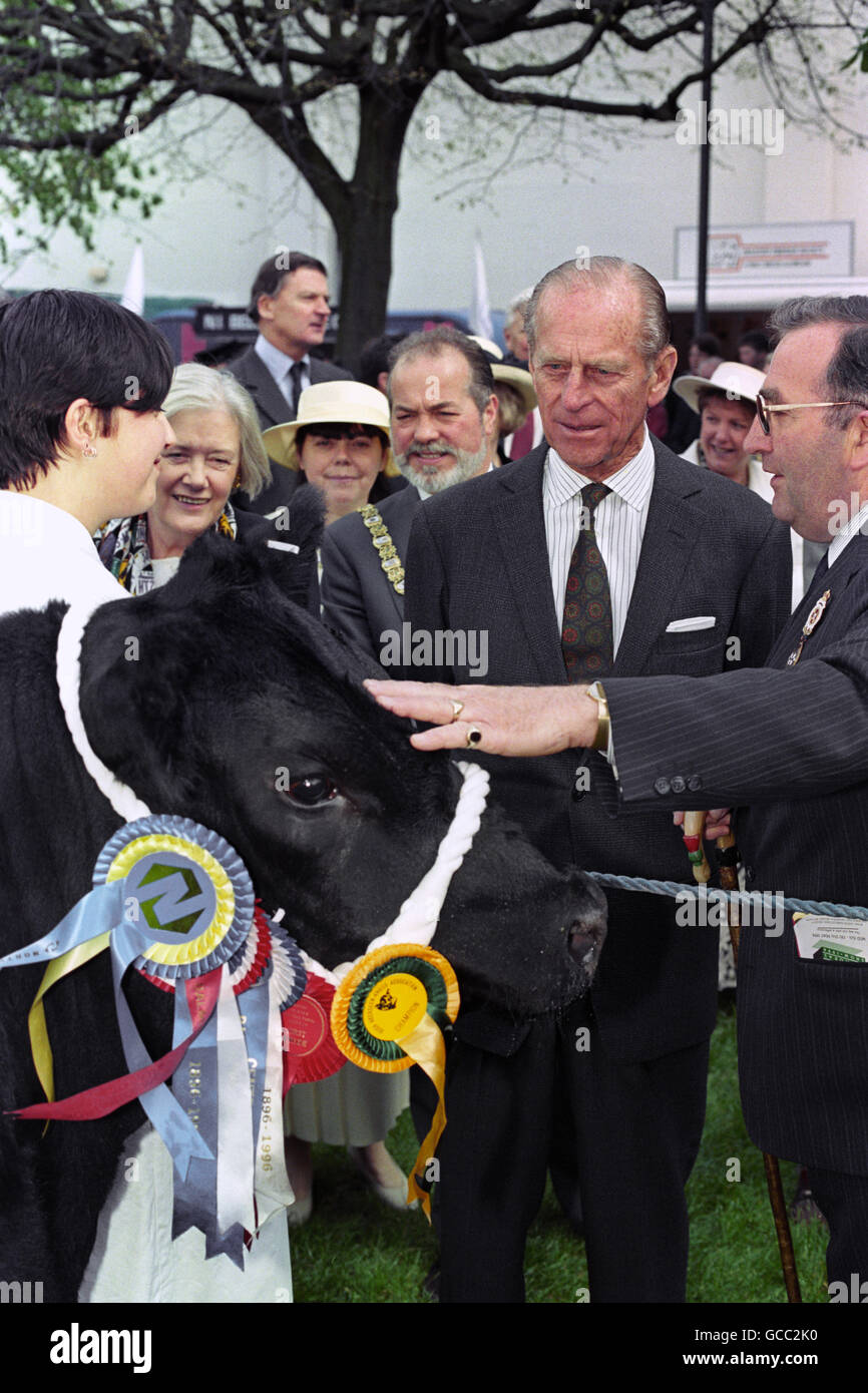 THE DUKE OF EDINBURGH ON A GUIDED TOUR OF THE ROYAL ULSTER AGRICULTURAL
