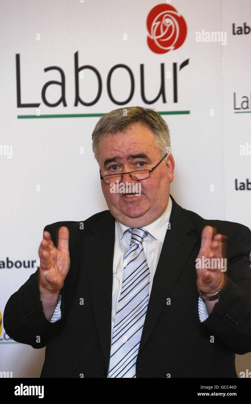 Willie Penrose Labour Spokesman on Enterprise, Trade and Employment launches a proposal for the establishment of a new Strategic Investment Bank during a press conference at Buswells Hotel in Dublin. Stock Photo