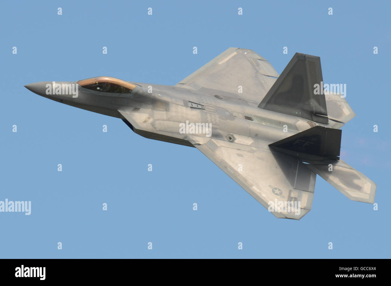 F22 raptor uk hi-res stock photography and images - Alamy