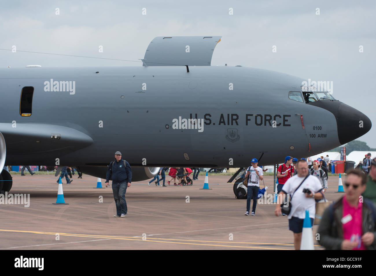 RAF Fairford, Gloucestershire. 8th July, 2016. Day 1 of the Royal ...