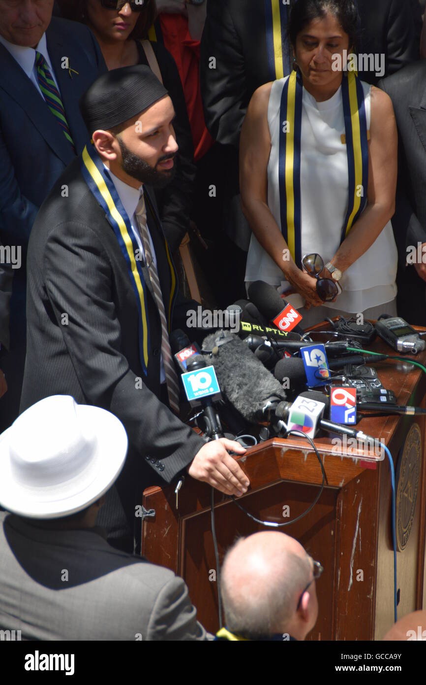 Dallas, Texas, USA. 8th July, 2016. Religious leaders of all faiths spoke at a midday prayer service in downtown Dallas, TX in honor of five fallen police officers, including this Muslim religious leader. Credit:  Hum Images/Alamy Live News Stock Photo