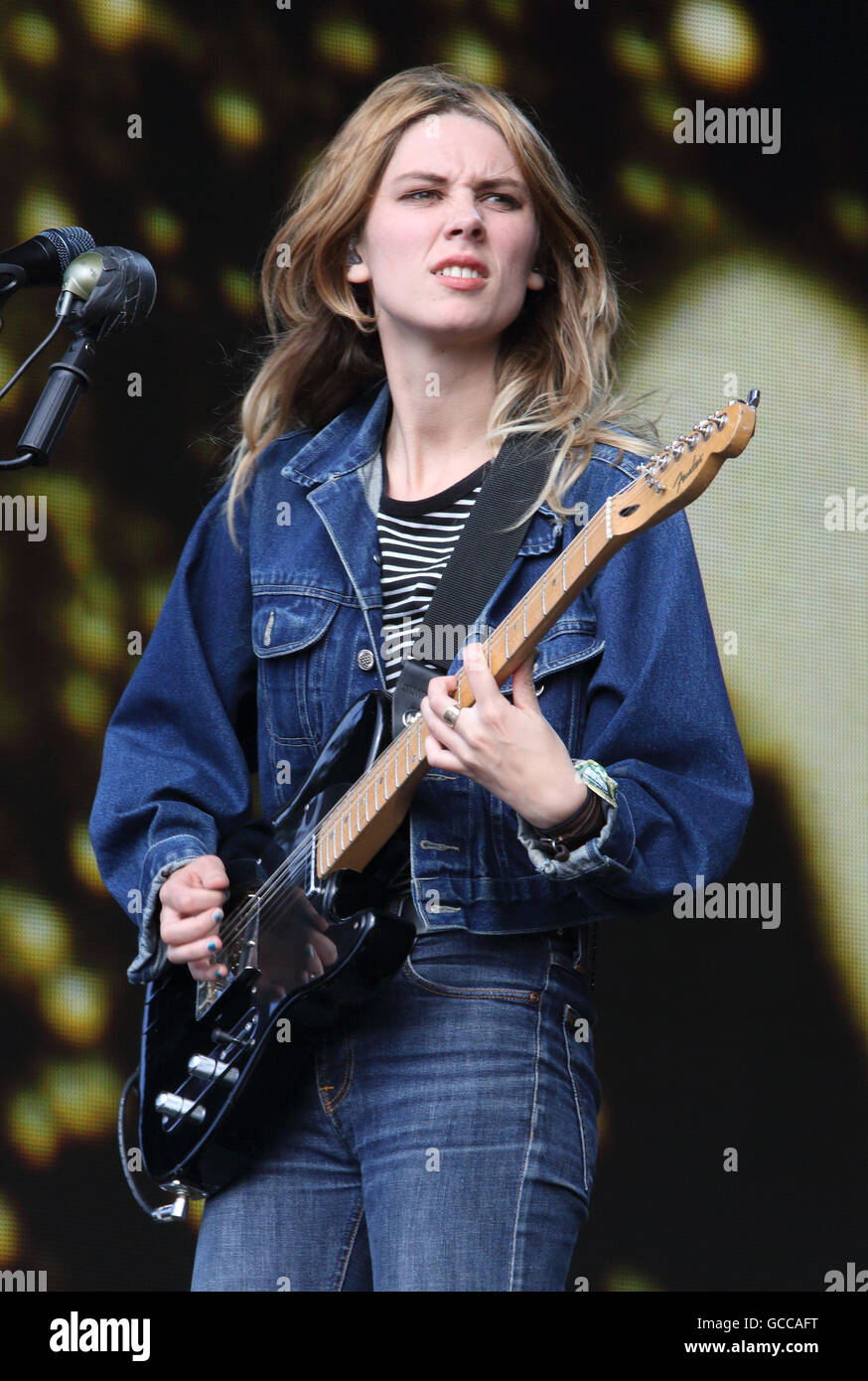 Ellie Rowsell Stock Photos & Ellie Rowsell Stock Images - Alamy