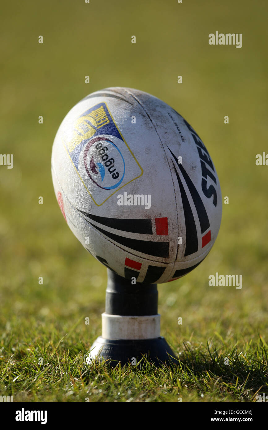 General view of the official super league rugby ball hi-res stock  photography and images - Alamy