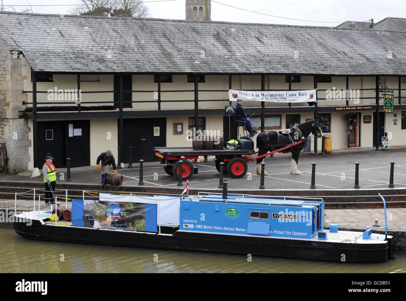 The restored avon vale barge devizes wharf hires stock photography and images Alamy