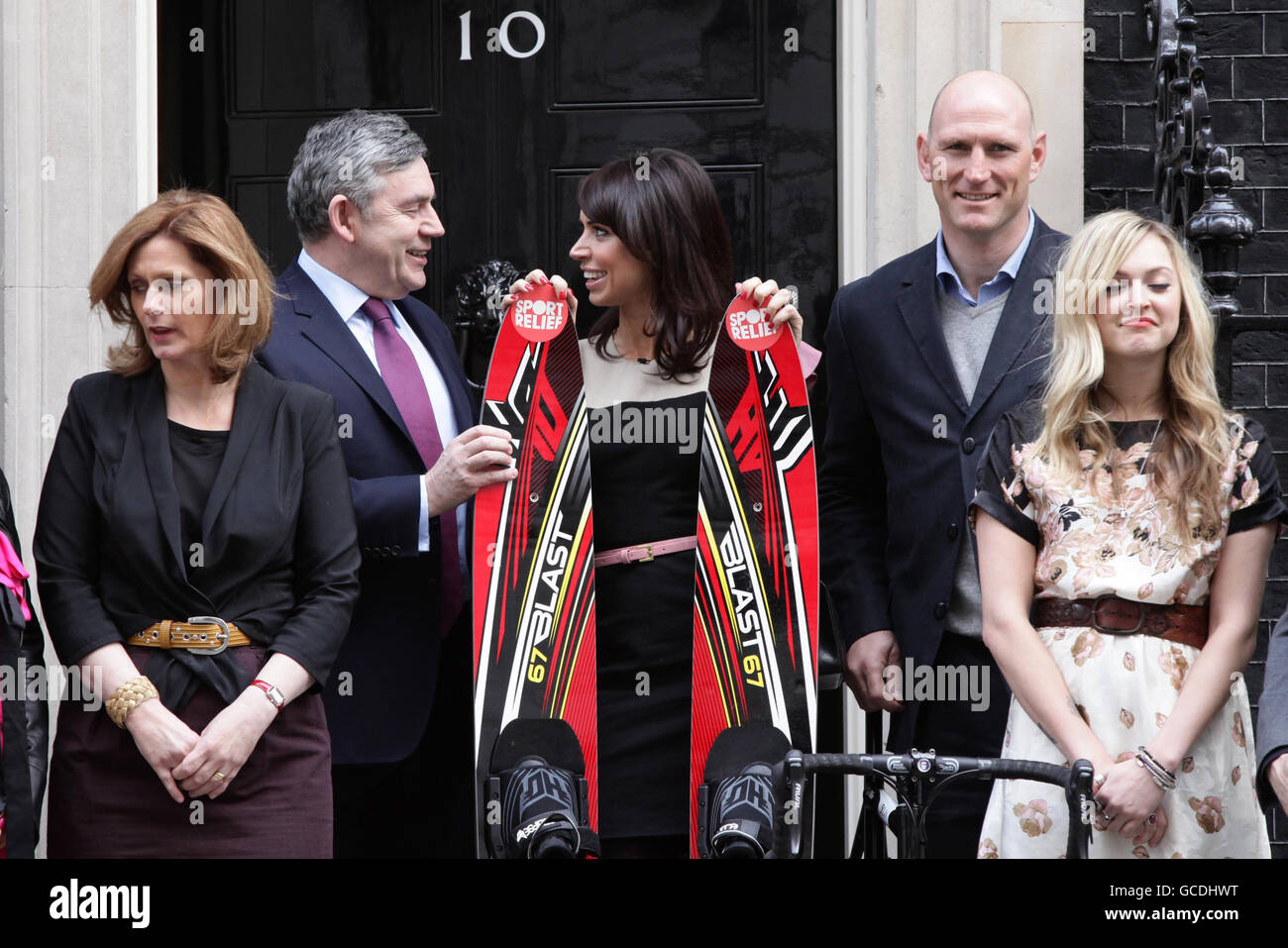 Prime Minister Gordon Brown and wife Sarah meet Sport Relief celebrity challengers (from left) Christine Bleakley, Lawrence Dallaglio and Fearne Cotton who have raised money as part of Sport Relief, outside No 10 Downing Street in central London. Stock Photo