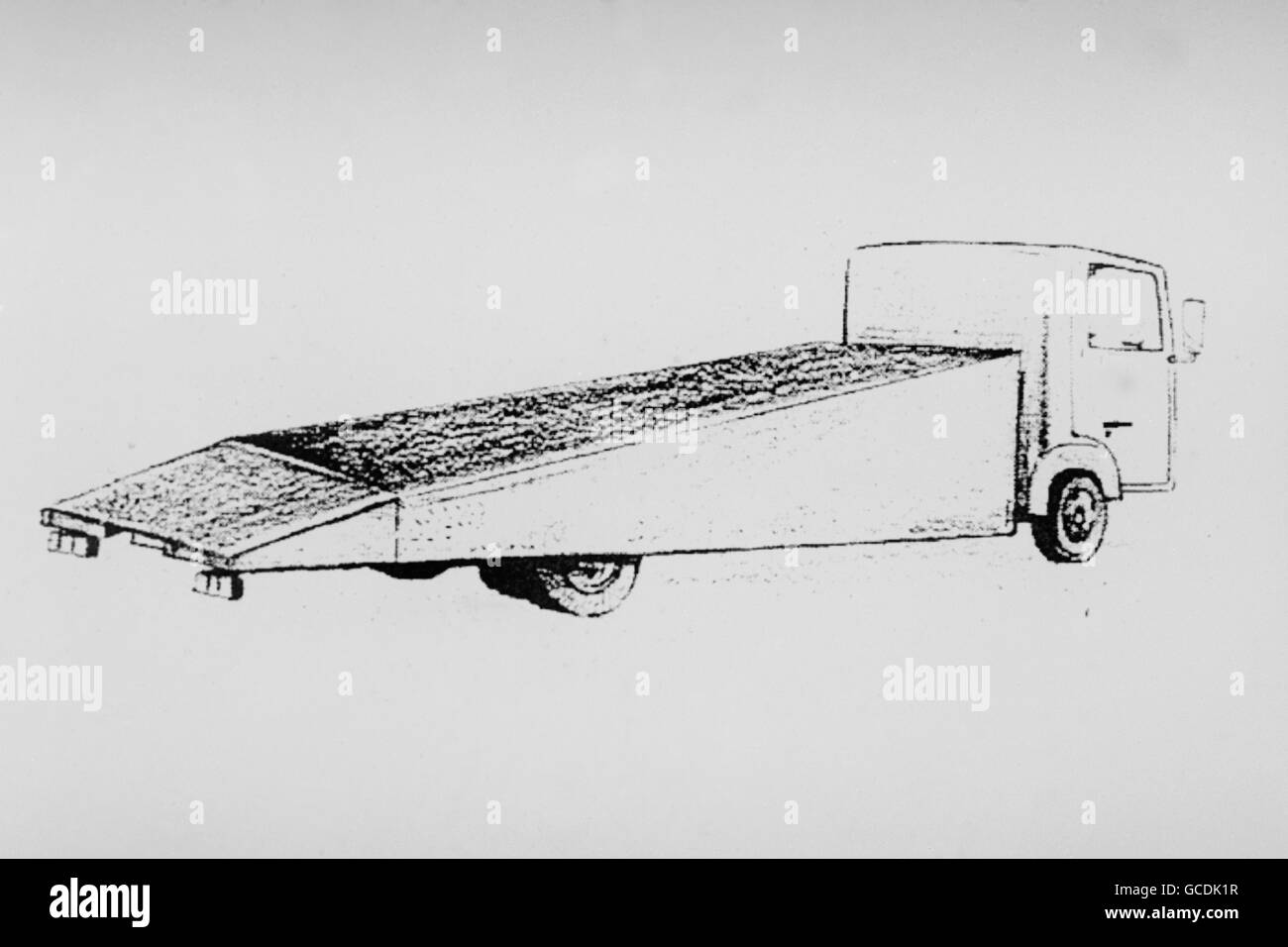 A POLICE ISSUED ARTIST'S IMPRESSION OF A BLUE FLAT-BACK LORRY, PROBABLY BASED ON A FORD CARGO CHASSIS, WHICH POLICE WISH TO TRACE IN CONNECTION WITH THE IRA BOMB EXPLOSION NEAR SOUTH QUAY DOCKLANDS LIGHT RAILWAY STATION - REGISTRATION C292 GWG. Stock Photo