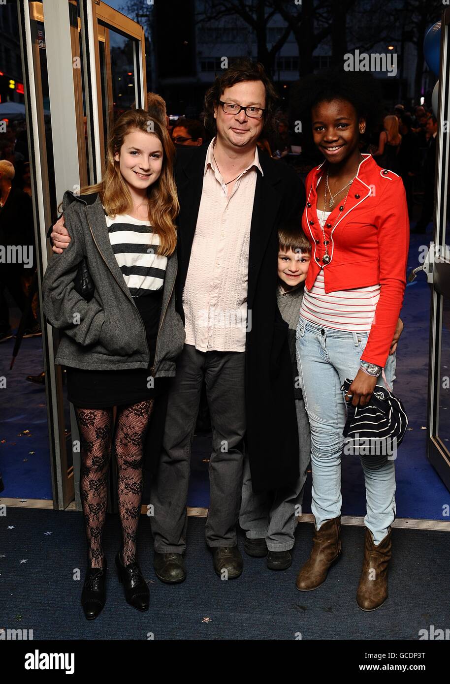 Hugh Fearnley-Whittingstall and family arriving for the world premiere of Nanny McPhee and the Big Bang, at the Odeon West End, Leicester Square, London Stock Photo