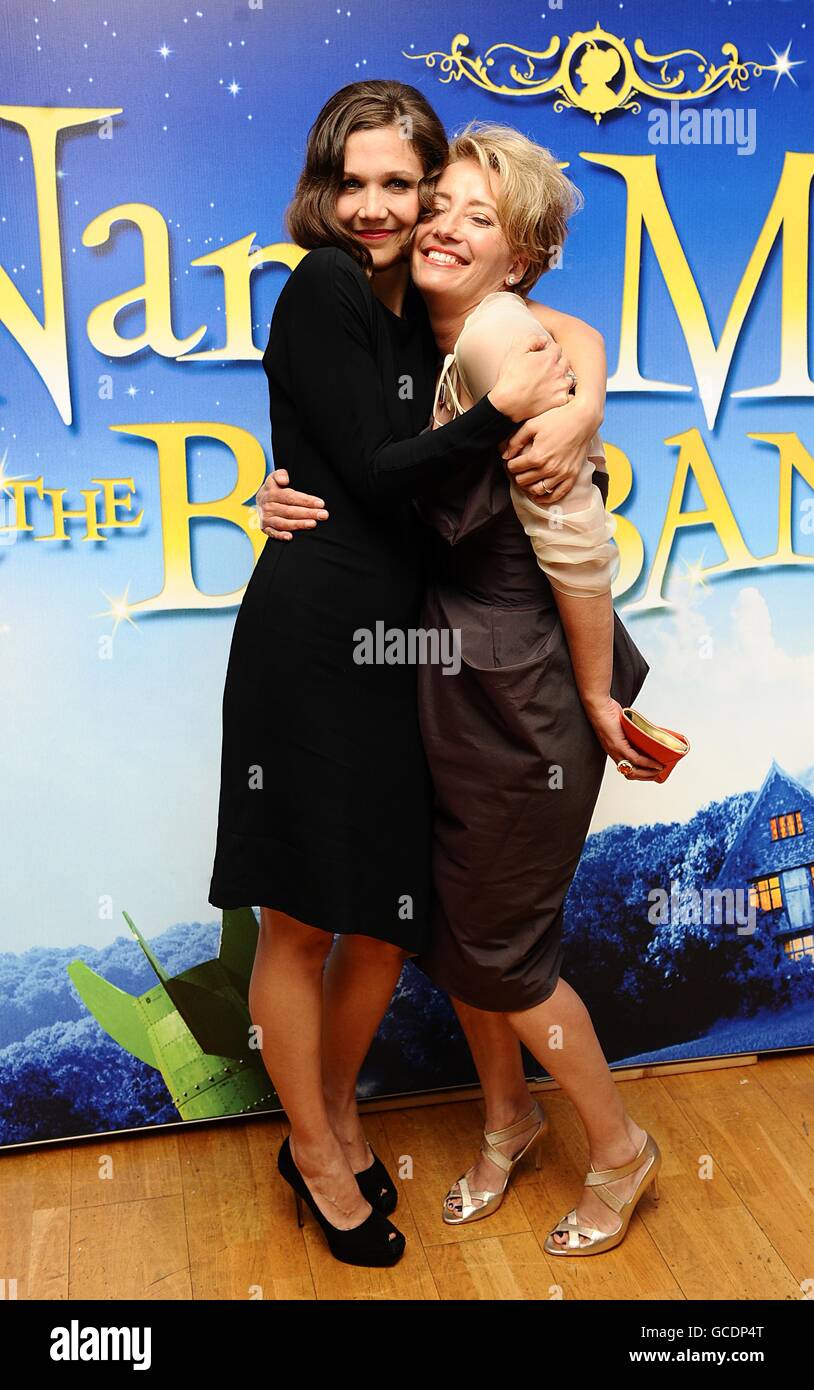 Maggie Gyllenhaal (left) and Emma Thompson (right) arriving for the world premiere of Nanny McPhee and the Big Bang, at the Odeon West End, Leicester Square, London Stock Photo