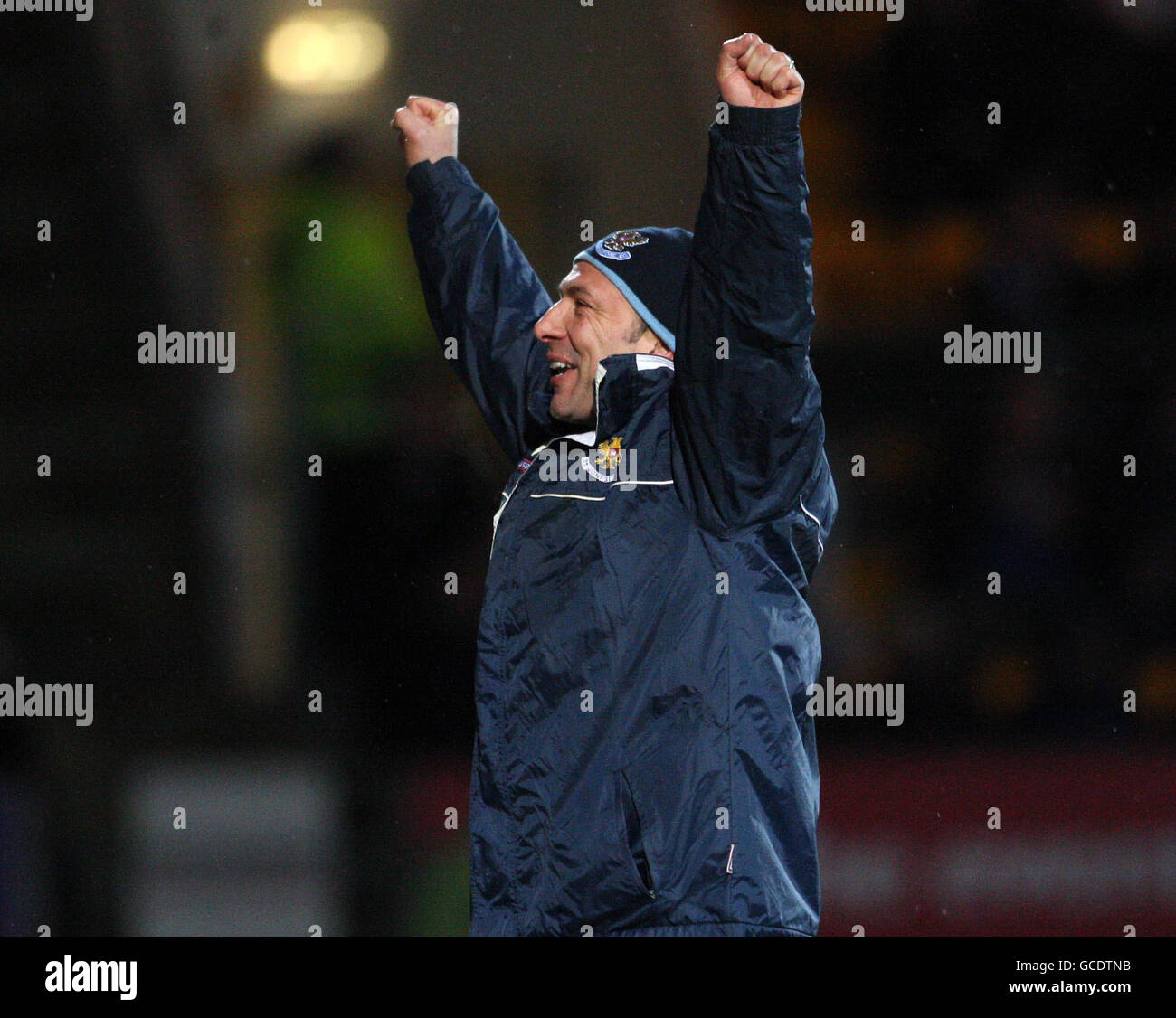 St Johnstone's manager Derek McInnes celebrates during the Clydesdale