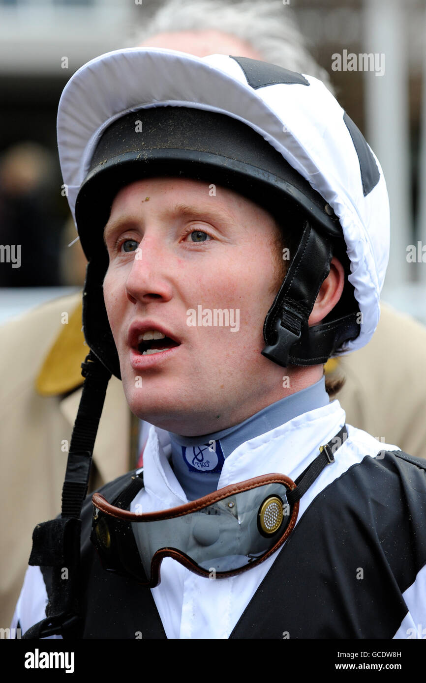 Horse Racing Kempton Park Racecourse Stock Photo Alamy
