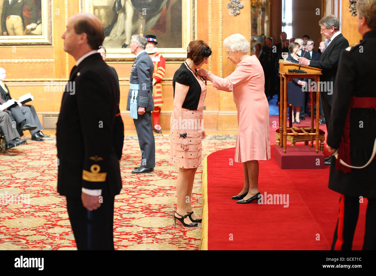 Sarah Connolly from Stroud is made a CBE by The Queen at Windsor Castle. Stock Photo