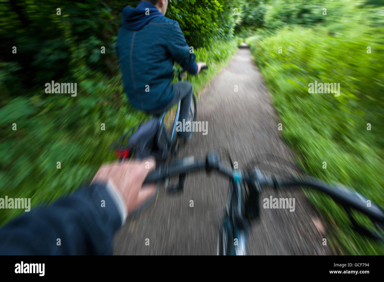 Cycling on the Camel Trail in Cornwall Stock Photo Alamy