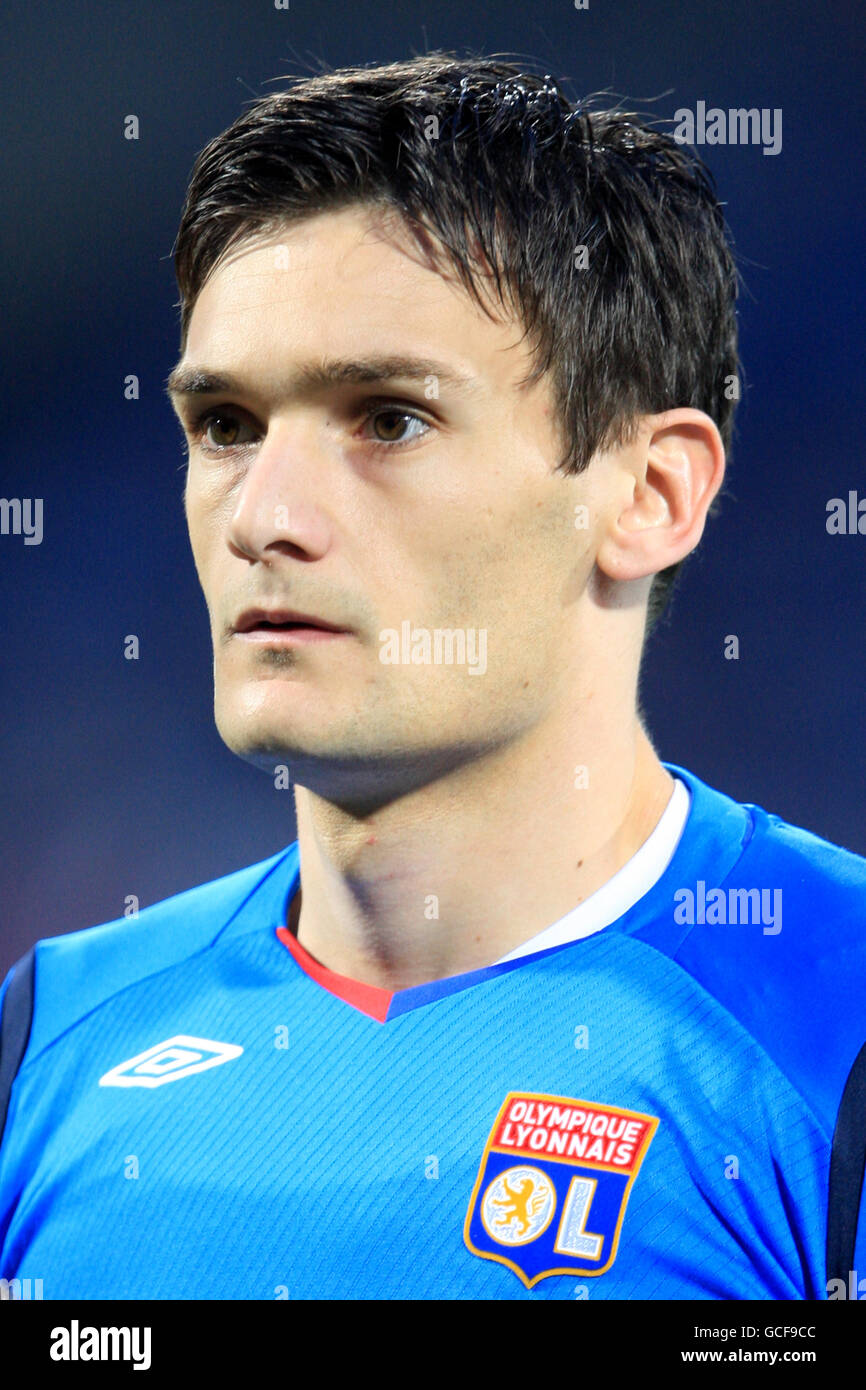 Lyon Goalkeeper High Resolution Stock Photography and Images - Alamy