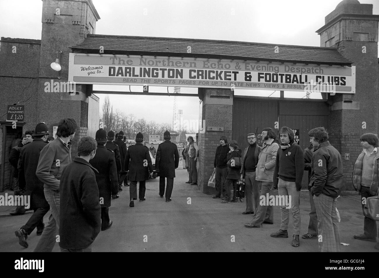Soccer - League Division Four - Darlington v Mansfield Town - Feethams. Darlington fans arriving for the first Sunday football League game against Mansfield Town. Stock Photo