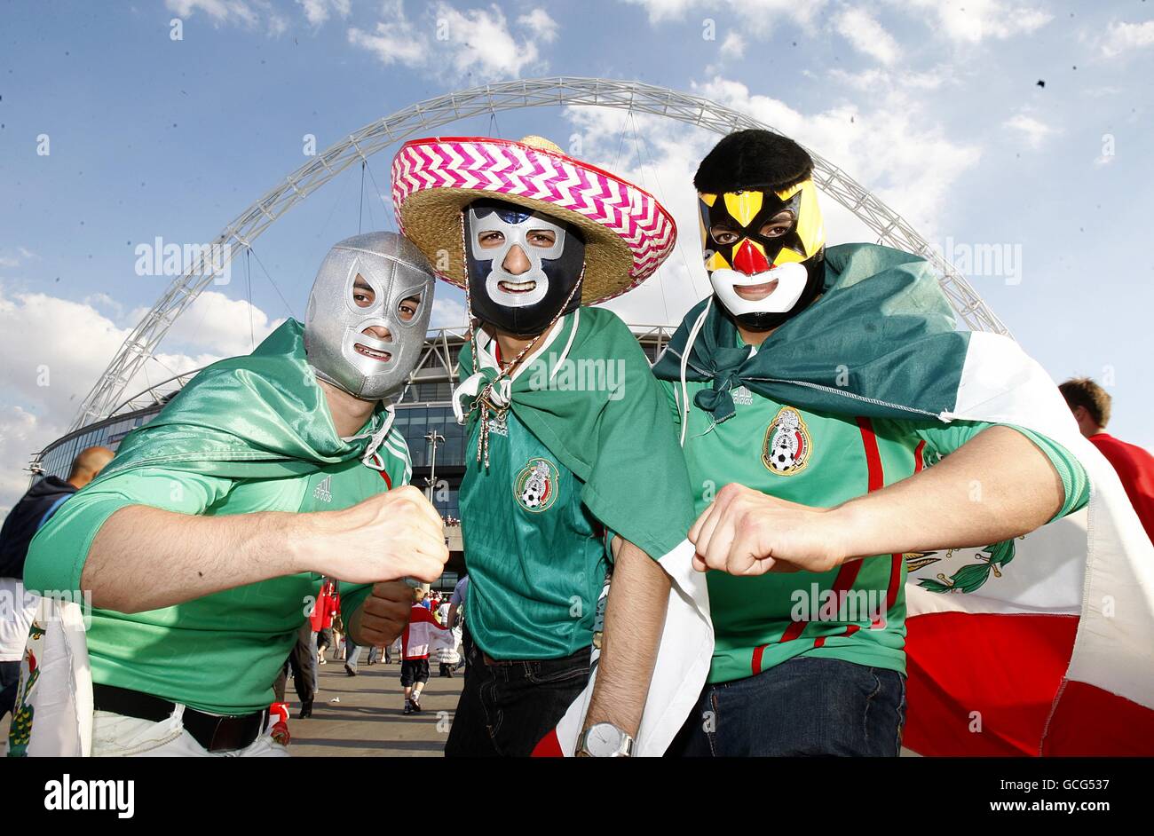 Soccer - International Friendly - England v Mexico - Wembley Stadium. Mexico fans arrive for the match Stock Photo