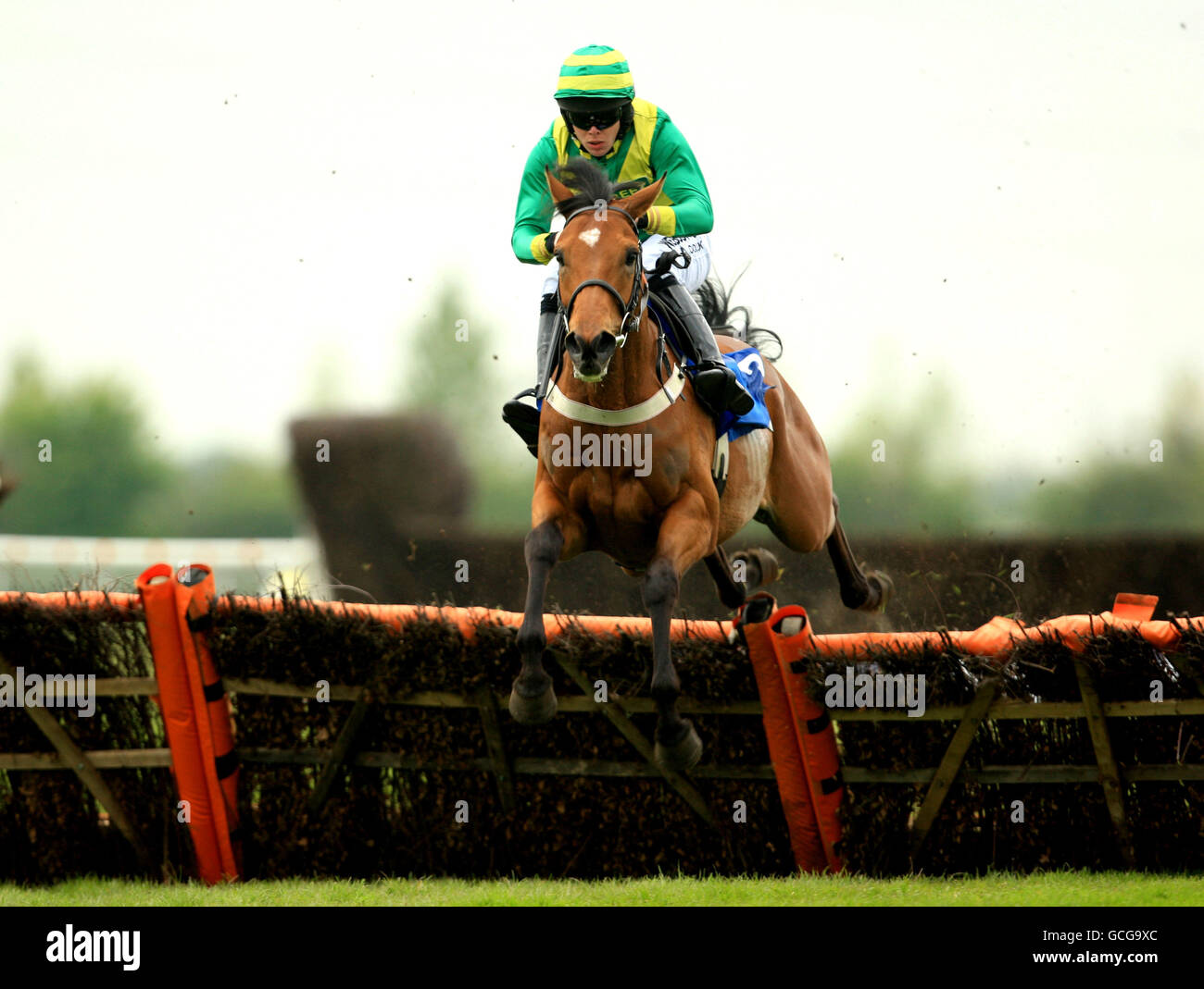Huntingdon racecourse hi-res stock photography and images - Alamy