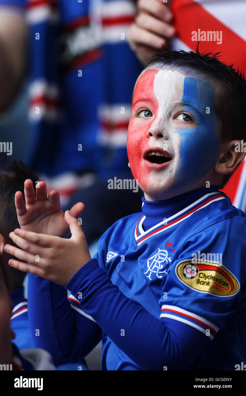 Soccer - Clydesdale Bank Scottish Premier League - Rangers v Motherwell - Ibrox Stadium Stock Photo