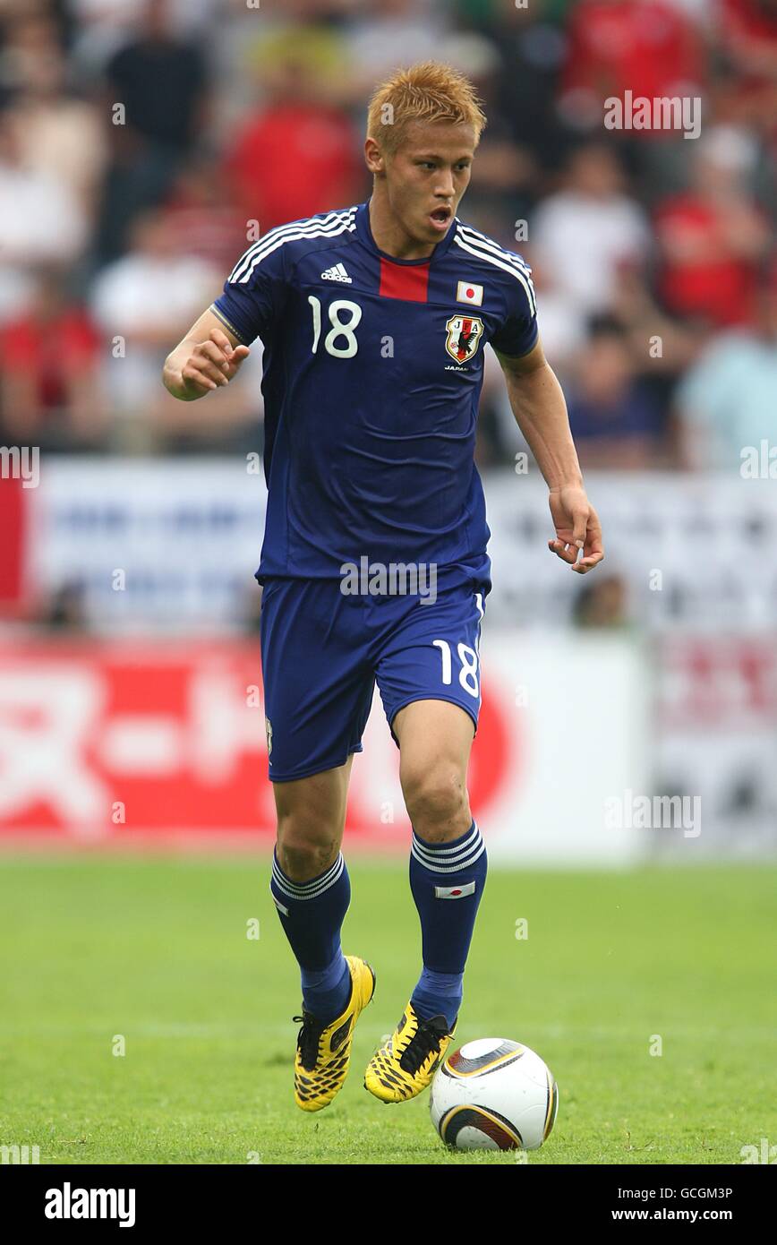 Soccer - International Friendly - Japan v England - UPC-Arena. Keisuke Honda, Japan Stock Photo