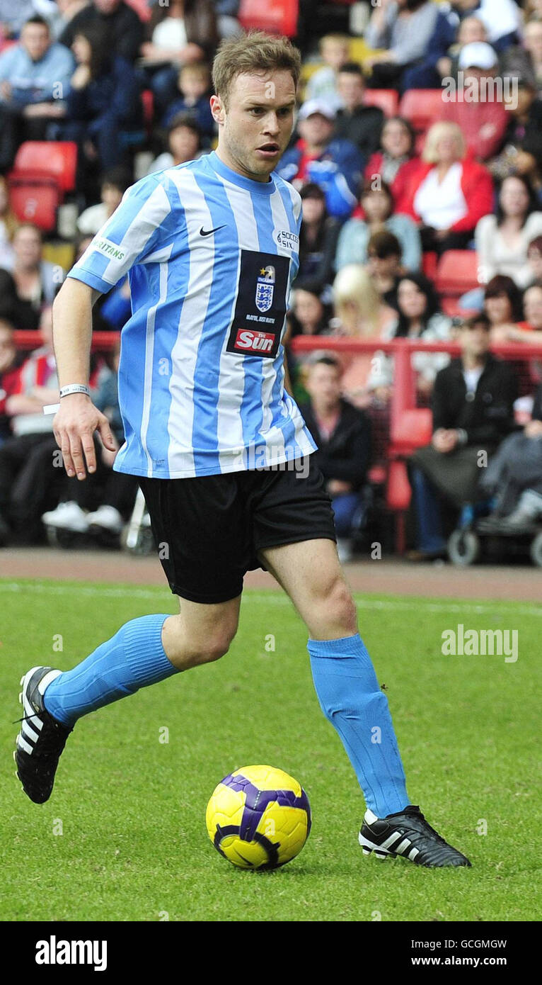 Soccer Six Tournament 2010 - London. Olly Murs of The Sun's team during the annual Soccer Six tournament at Charlton Athletic Football Club. Stock Photo