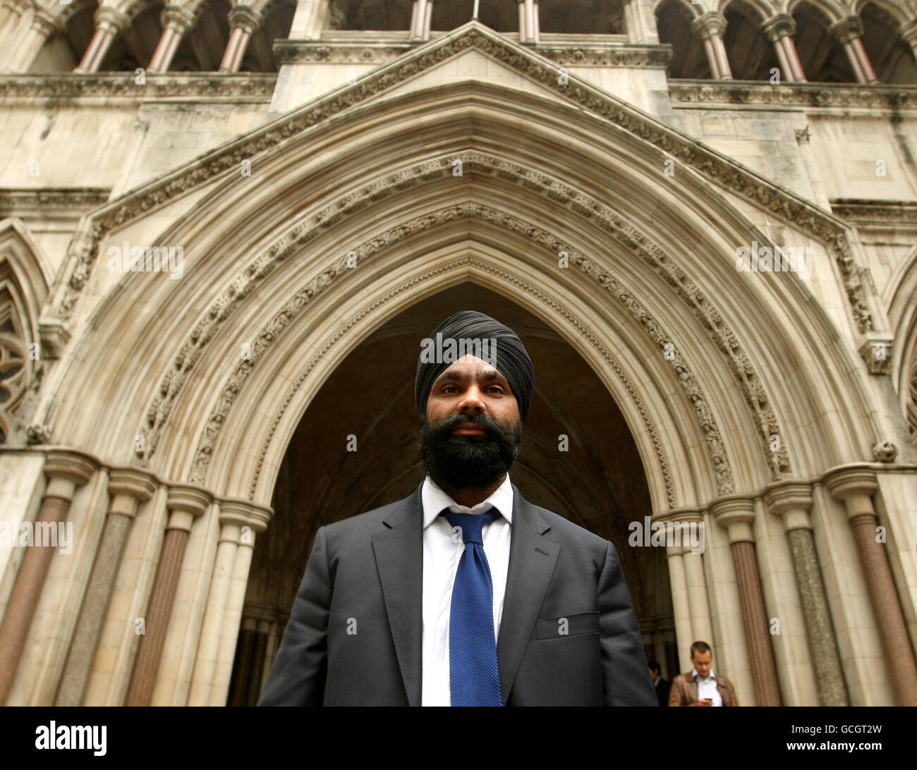 Freelance journalist Hardeep Singh outside the Royal Courts of Justice in central London, following his successful defence of a libel action brought by his Holiness Sant Baba Jeet Singh Ji Maharaj, over an article written in The Sikh Times. Stock Photo