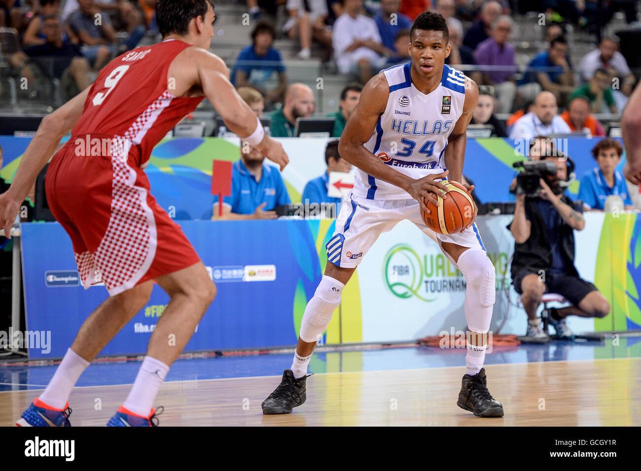 Giannis antetokounmpo hires stock photography and images Alamy