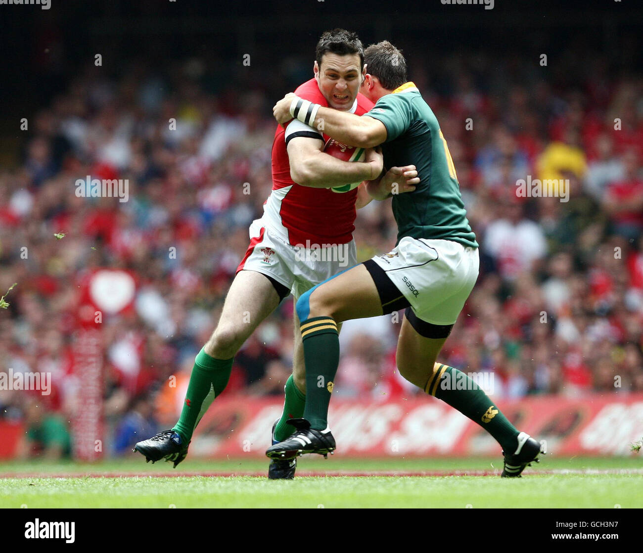 Rugbyu wales action tackling ball mangsk hi-res stock photography and ...