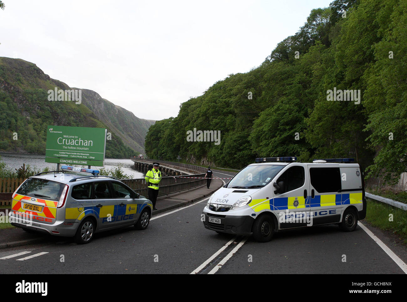 A police cordon close to the scene of a train train derailment near the Falls of Cruachan power station, by Loch Awe in Argyll. Eight people were taken to hospital after 6.20pm service from Glasgow to Oban derailed and caught fire. Stock Photo