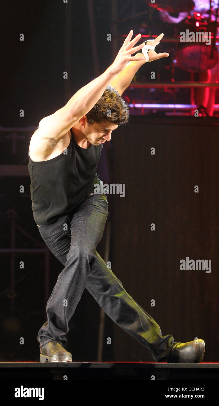 Adam garcia in tap dogs hi-res stock photography and images - Alamy