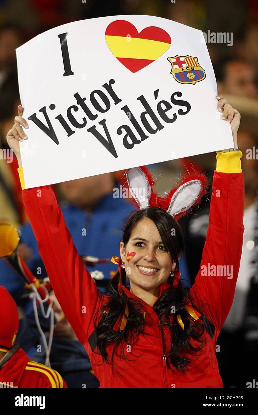 Soccer - 2010 FIFA World Cup South Africa - Group H - Chile v Spain - Loftus Versfeld Stadium Stock Photo