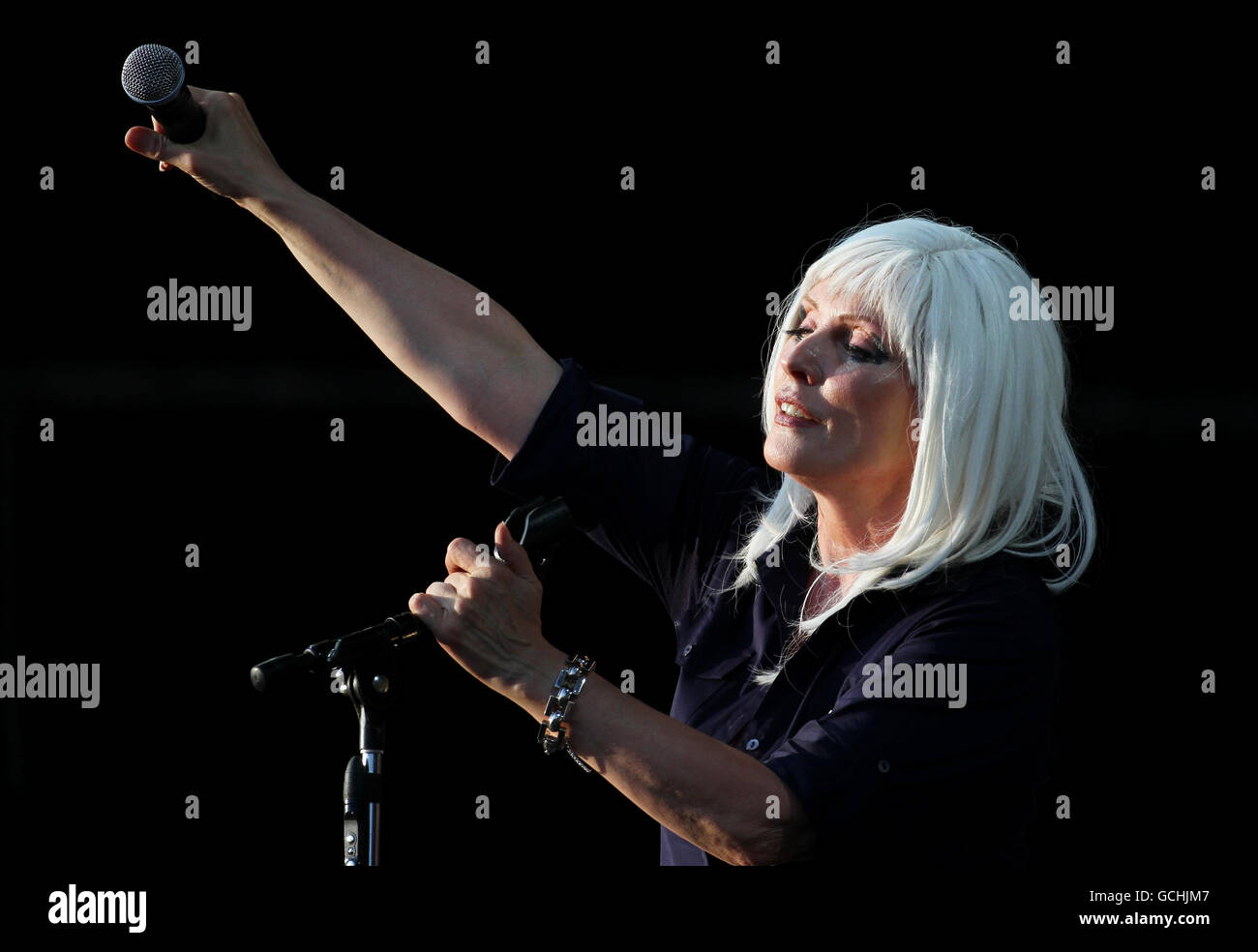 Hop Farm Festival - Kent. Debbie Harry of Blondie performs on stage at the Hop Farm Festival, Paddock Wood, Kent. Stock Photo