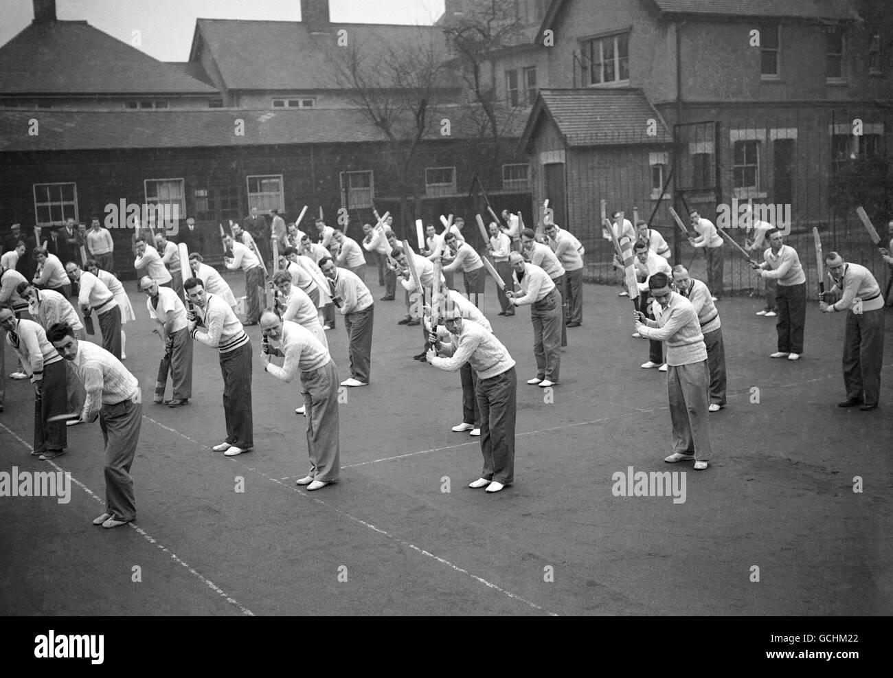 Cricket - Residential Training Course for Cricket Coaches - Alleyn Court Prep School, Westcliff on Sea. Instructor HP Crabtree Stock Photo