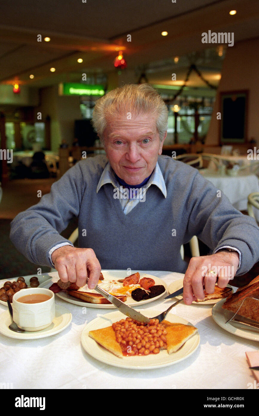 Lifestyle Food Cooking Critics Egon Ronay London Stock Photo