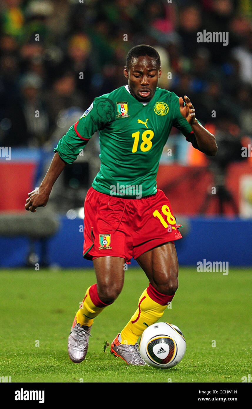 Soccer - 2010 FIFA World Cup South Africa - Group E - Cameroon v Denmark - Loftus Versfeld Stadium. Eyong Enoh, Cameroon Stock Photo