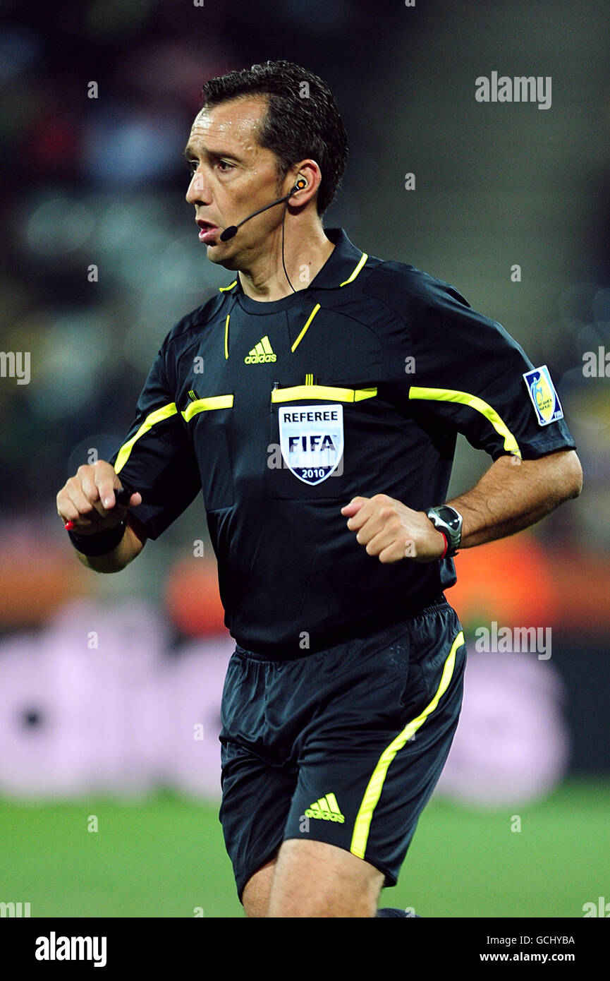 Jorge larrionda fifa referee hi-res stock photography and images - Alamy
