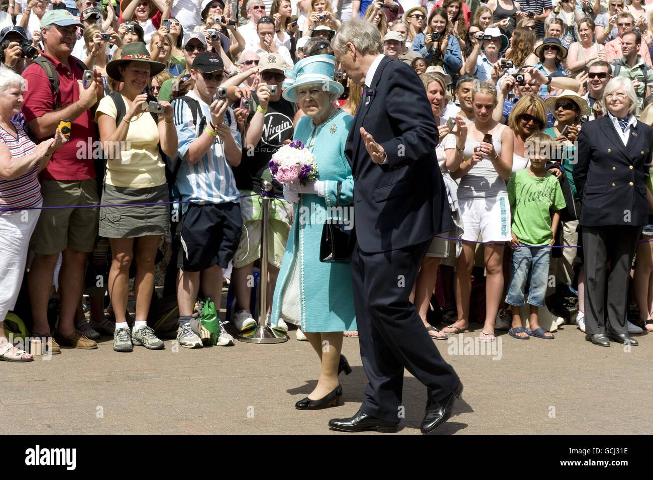 Queen Elizabeth visits Wimbledon Stock Photo Alamy