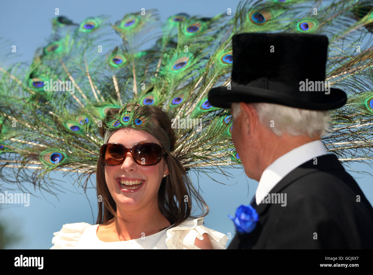 Ascot ladies day 2010 hi-res stock photography and images - Alamy