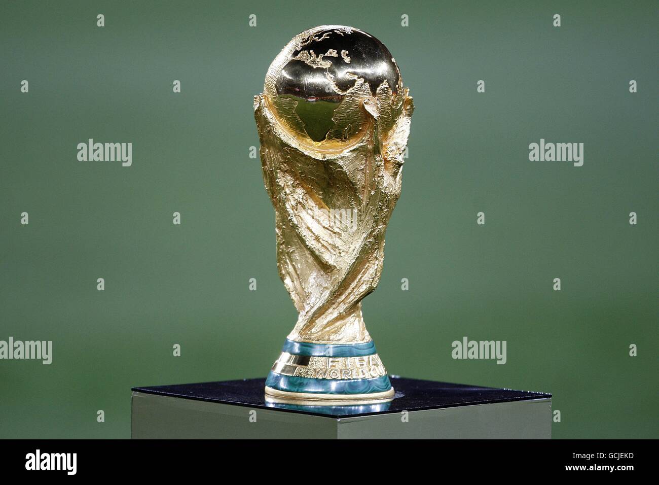 World cup trophy football hi-res stock photography and images - Alamy
