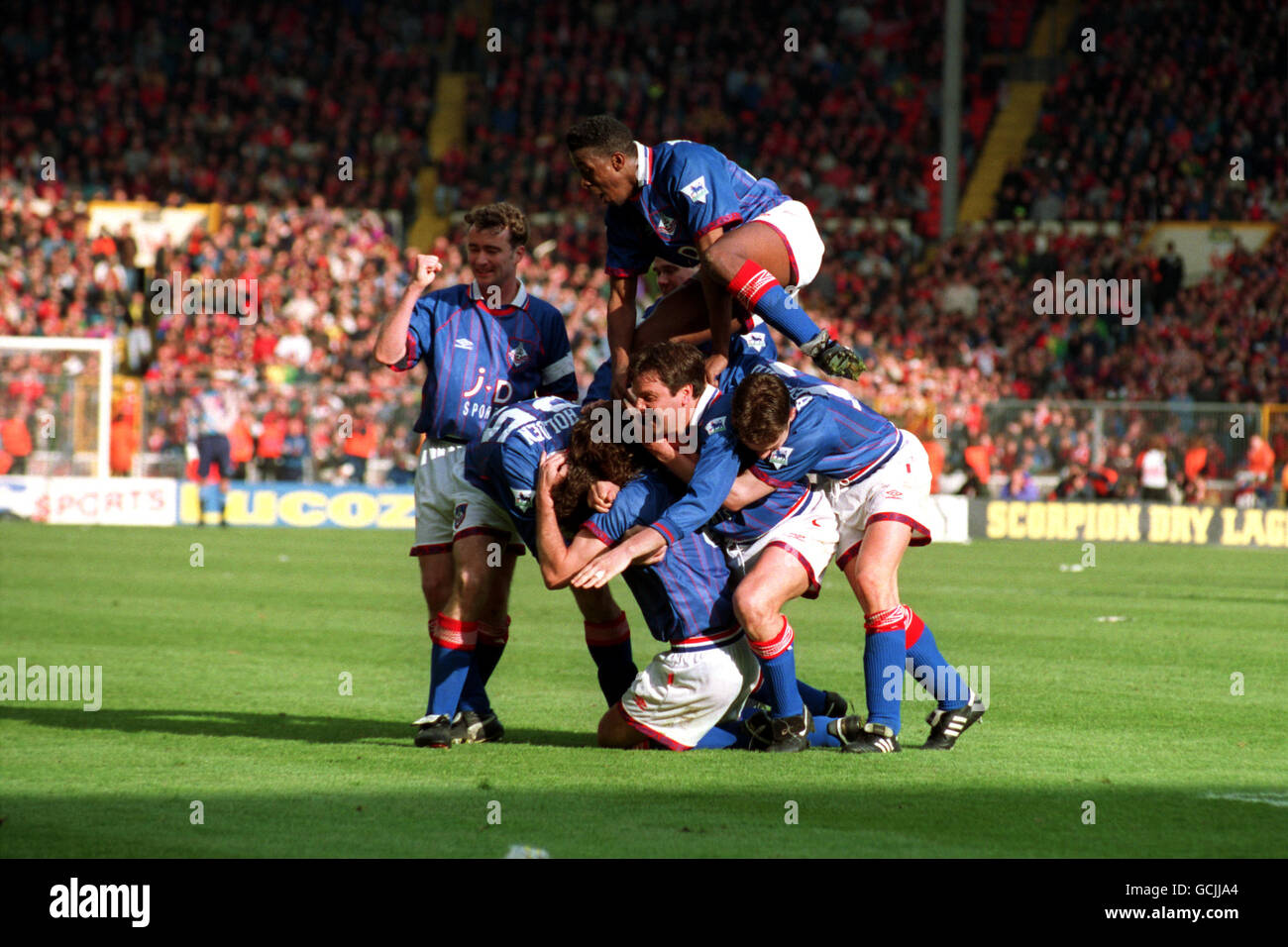 Oldham atheltic hires stock photography and images Alamy