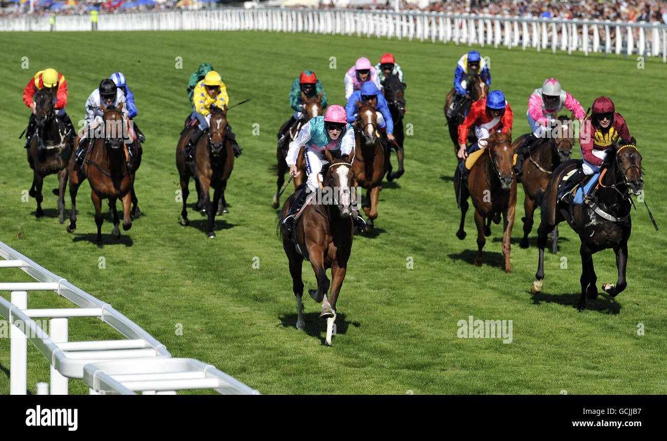 Timepiece, ridden by Tom Queally (centre) wins the Sandringham Handicap on day two of the Royal Ascot Meeting at Ascot Racecourse, Berkshire. Stock Photo